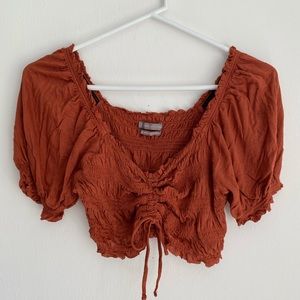 URBAN OUTFITTERS Crop